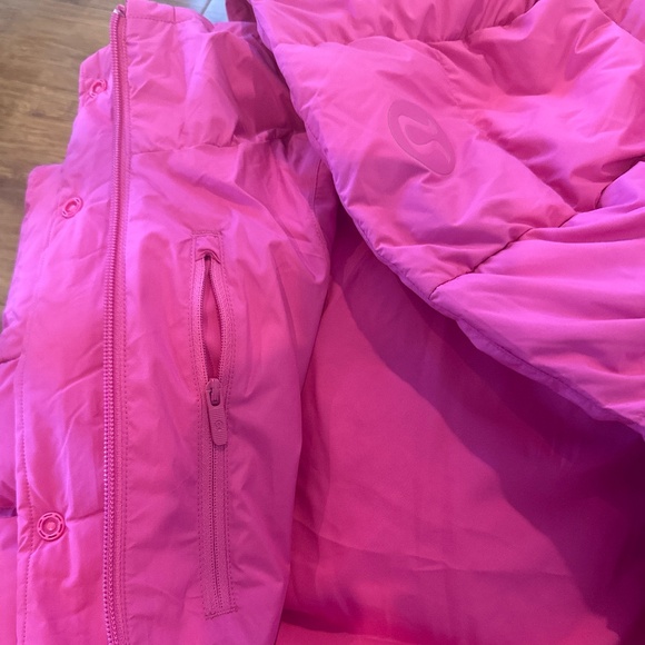 Lululemon Crop Pink Puffer Jacket Size 4 - Picture 8 of 10